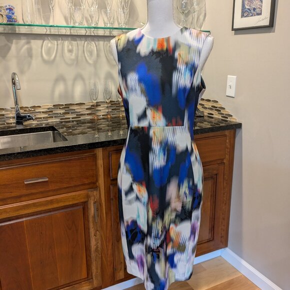 Lovely Calvin Klein Blue & Ivory Abstract Print Sleeveless Sheath Dress Size 8 - Picture 1 of 5